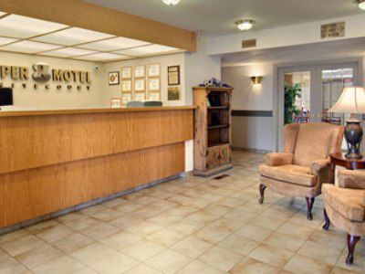 Super 8 By Wyndham Whitecourt Ξενοδοχείο Εσωτερικό φωτογραφία